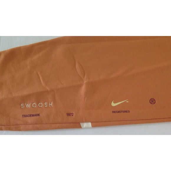 Nike DD6001 808 Men's Sz L Hot Curry Sportswear Swoosh Semi-Brushed Back Joggers - Picture 9 of 12